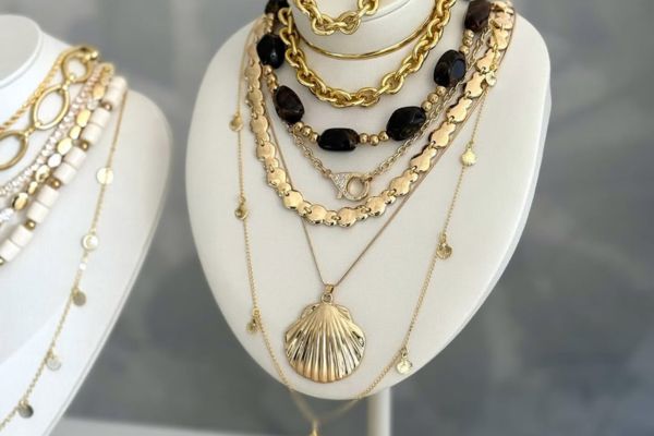 diferenca-entre-semijoia-e-folheado